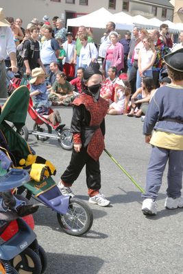9475 Festival 05 Kids Parade